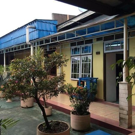 Hotel Kaisar Tarakan Kültér fotó